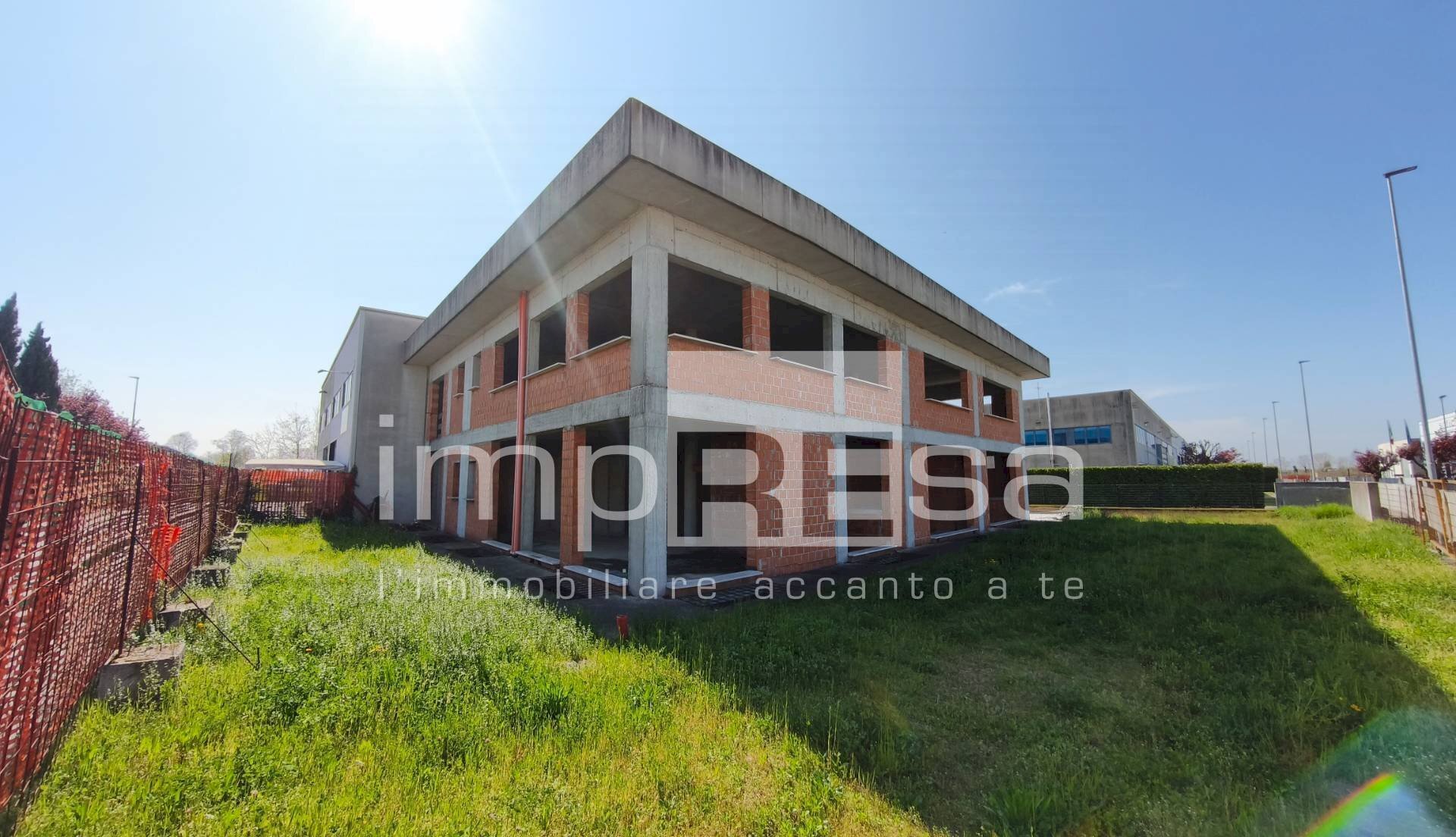 Foto 2 - Capannone Via Caravaggio, Paese - foto 2