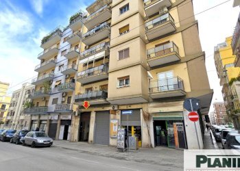 Foto 1 - Locale Commerciale Corso Benedetto Croce
 
76/a, Bari - foto 1