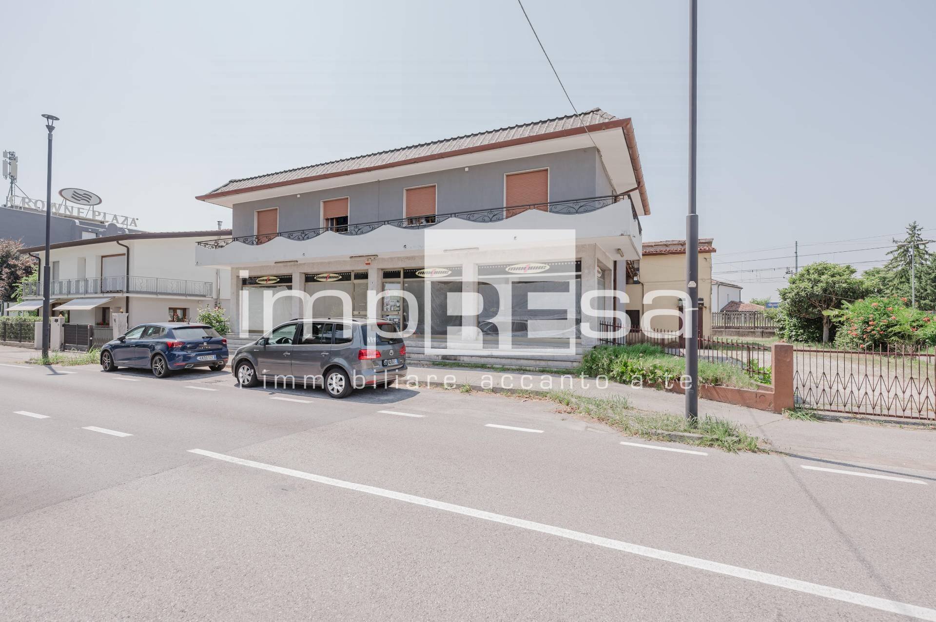 vista negozio lato strada - Negozio viale della resistenza
 
8, Quarto d'Altino - foto 1