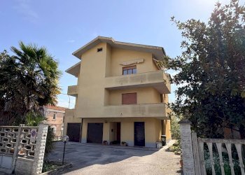 Foto 3 - Attic Piazza della Repubblica
2, Montemarciano - photo 3