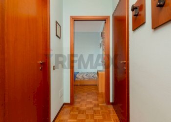 Hall / corridoio - Trilocale Via Orti
 
8, Agrate Brianza - foto 17