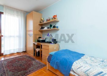 Camera / camera da letto - Trilocale Via Orti
 
8, Agrate Brianza - foto 23