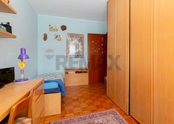 Camera / camera da letto - Trilocale Via Orti
 
8, Agrate Brianza - foto 25