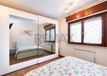 Camera / camera da letto - Three-room apartment Via Carso
 
9, Monterotondo - photo 26