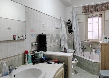 Bagno - Quadrilocale Via Della Vega
4, Palermo - foto 6