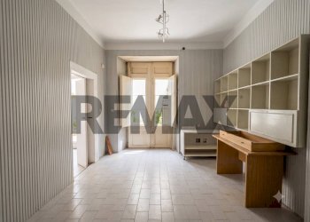 Stanza vuota - Shop Via Vittorio Emanuele III
208/210, Paterno - photo 17