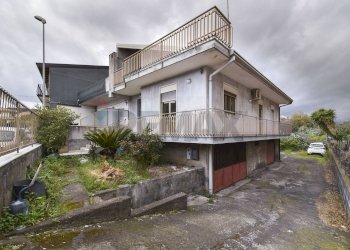 Casa all\'aperto - Independent house Via Paolo Vasta
 
86-88, Aci Sant'Antonio - photo 1