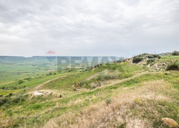 Vista delle montagne - Terreno agricolo Strada Statale 417
 
snc, Caltagirone - foto 15