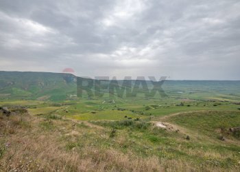 Vista delle montagne - Terreno agricolo Strada Statale 417
 
snc, Caltagirone - foto 16