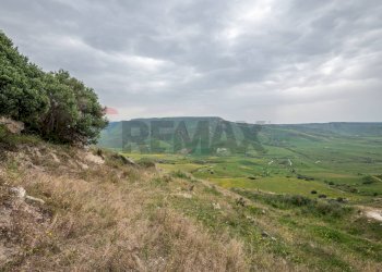 Vista delle montagne - Terreno agricolo Strada Statale 417
 
snc, Caltagirone - foto 19