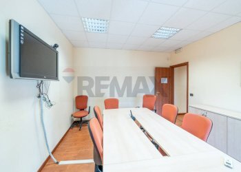 Ufficio - Quadrilocale Via Vittorio Emanuele Da Bormida
 
45, Catania - foto 17