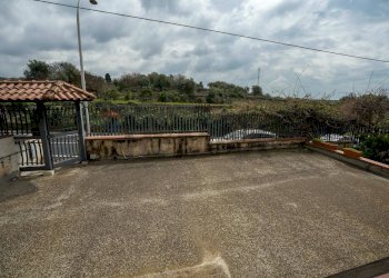 Terrazza - Casa semi indipendente C.da Porrazzo
 
30, Paterno - foto 8