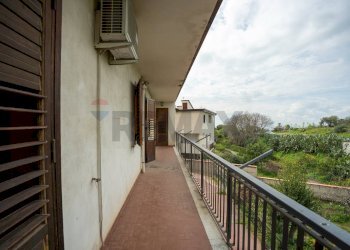 Balcone - Casa semi indipendente C.da Porrazzo
 
30, Paterno - foto 20