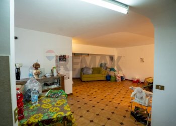Soggiorno - Casa semi indipendente C.da Porrazzo
 
30, Paterno - foto 32