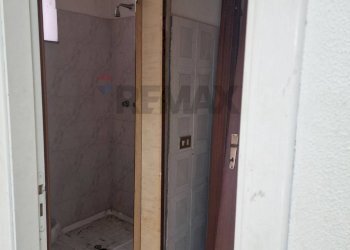 Bagno - Locale Commerciale via pacinotti
54, Acireale - foto 9