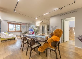 Sala da pranzo - Villa via della Marcigliana
 
747, Roma - foto 21