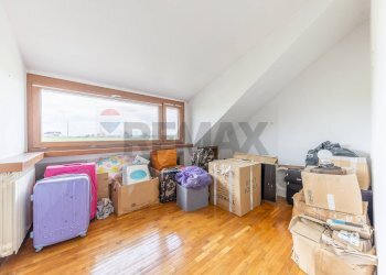 Camera / camera da letto - Villa via della Marcigliana
 
747, Roma - foto 86