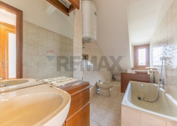 Bagno - Villa via della Marcigliana
 
747, Roma - foto 88