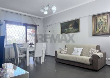 Sala da pranzo - Trilocale via  Sebastopoli
 
15, Pomezia - foto 2