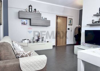 Soggiorno - Trilocale via  Sebastopoli
 
15, Pomezia - foto 6