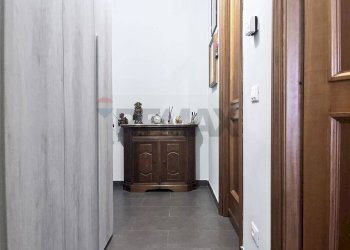 Hall / corridoio - Trilocale via  Sebastopoli
 
15, Pomezia - foto 13