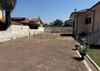 Terrazza - Casa semi indipendente viale piave
 
74, Ardea - foto 24