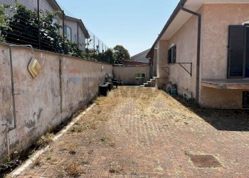 Terrazza - Casa semi indipendente viale piave
 
74, Ardea - foto 25