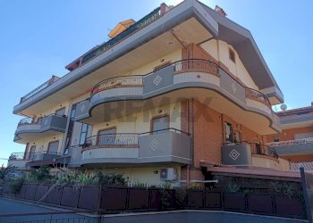 Edificio all\'aperto - Appartamento Via Clitunno
1, Aprilia - foto 11