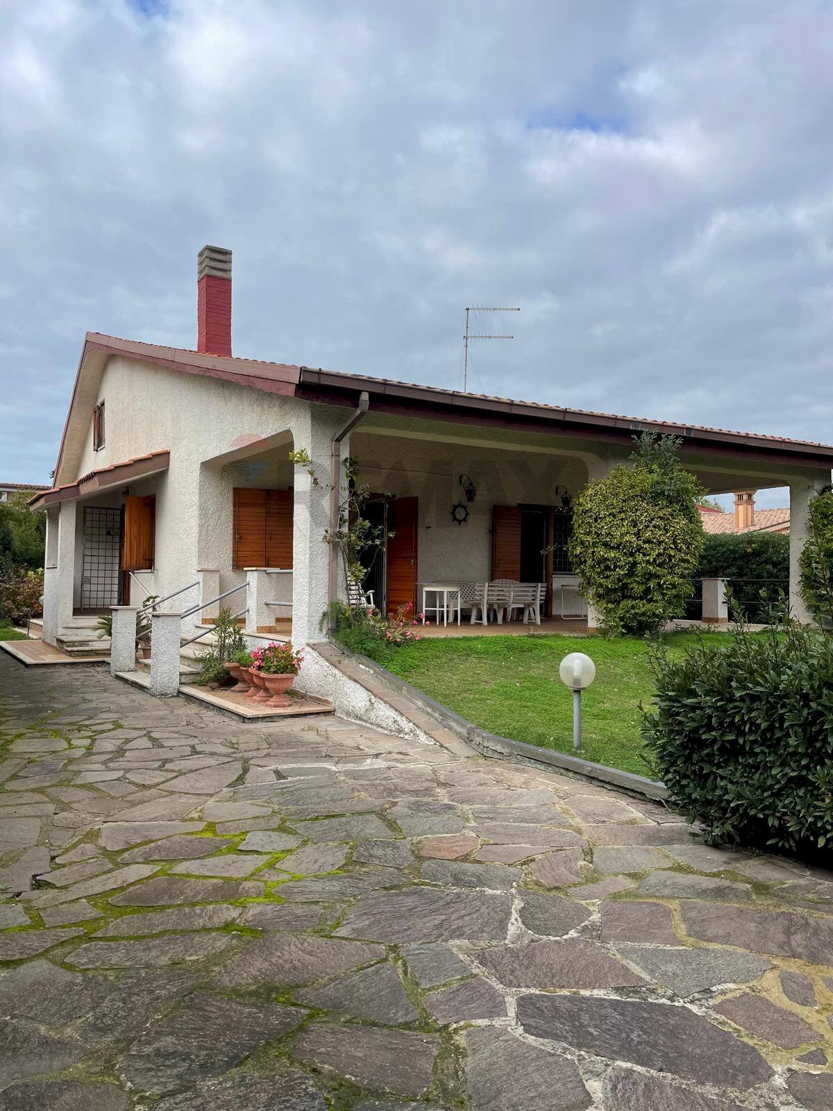 Casa all\'aperto - Villa VIA TRONTO
 
33, Ardea - foto 2