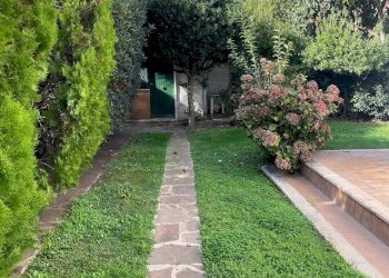 Giardino - Villa VIA TRONTO
 
33, Ardea - foto 3