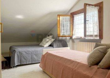 Camera / camera da letto - Casa semi indipendente Viale Piave
 
70A, Ardea - foto 18