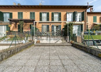Casa all\'aperto - Villa a Schiera via perlasca/  via don monza
 
18, Bosisio Parini - foto 1