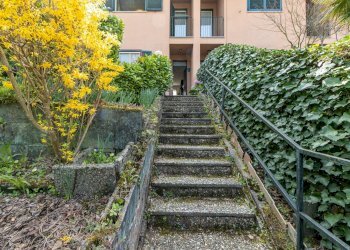 Scale - Villa a Schiera via perlasca/  via don monza
 
18, Bosisio Parini - foto 5