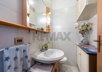 Bagno - Villa a Schiera via perlasca/  via don monza
 
18, Bosisio Parini - foto 10
