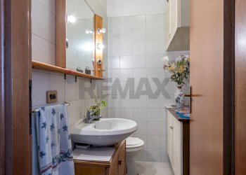 Bagno - Villa a Schiera via perlasca/  via don monza
 
18, Bosisio Parini - foto 11