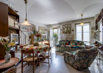 Sala da pranzo - Villa a Schiera via perlasca/  via don monza
 
18, Bosisio Parini - foto 17