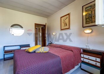 Camera / camera da letto - Villa a Schiera via perlasca/  via don monza
 
18, Bosisio Parini - foto 22