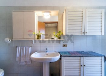 Bagno - Villa a Schiera via perlasca/  via don monza
 
18, Bosisio Parini - foto 23