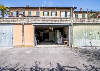 Edificio all\'aperto - Villa a Schiera via perlasca/  via don monza
 
18, Bosisio Parini - foto 38