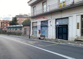 Edificio all\'aperto - Locale Commerciale fonte anticolana
 
8, Fiuggi - foto 2