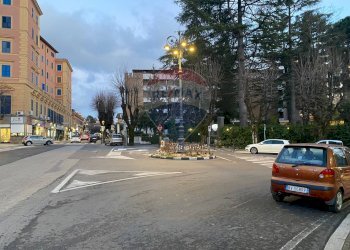 Edificio all\'aperto - Locale Commerciale fonte anticolana
 
8, Fiuggi - foto 4