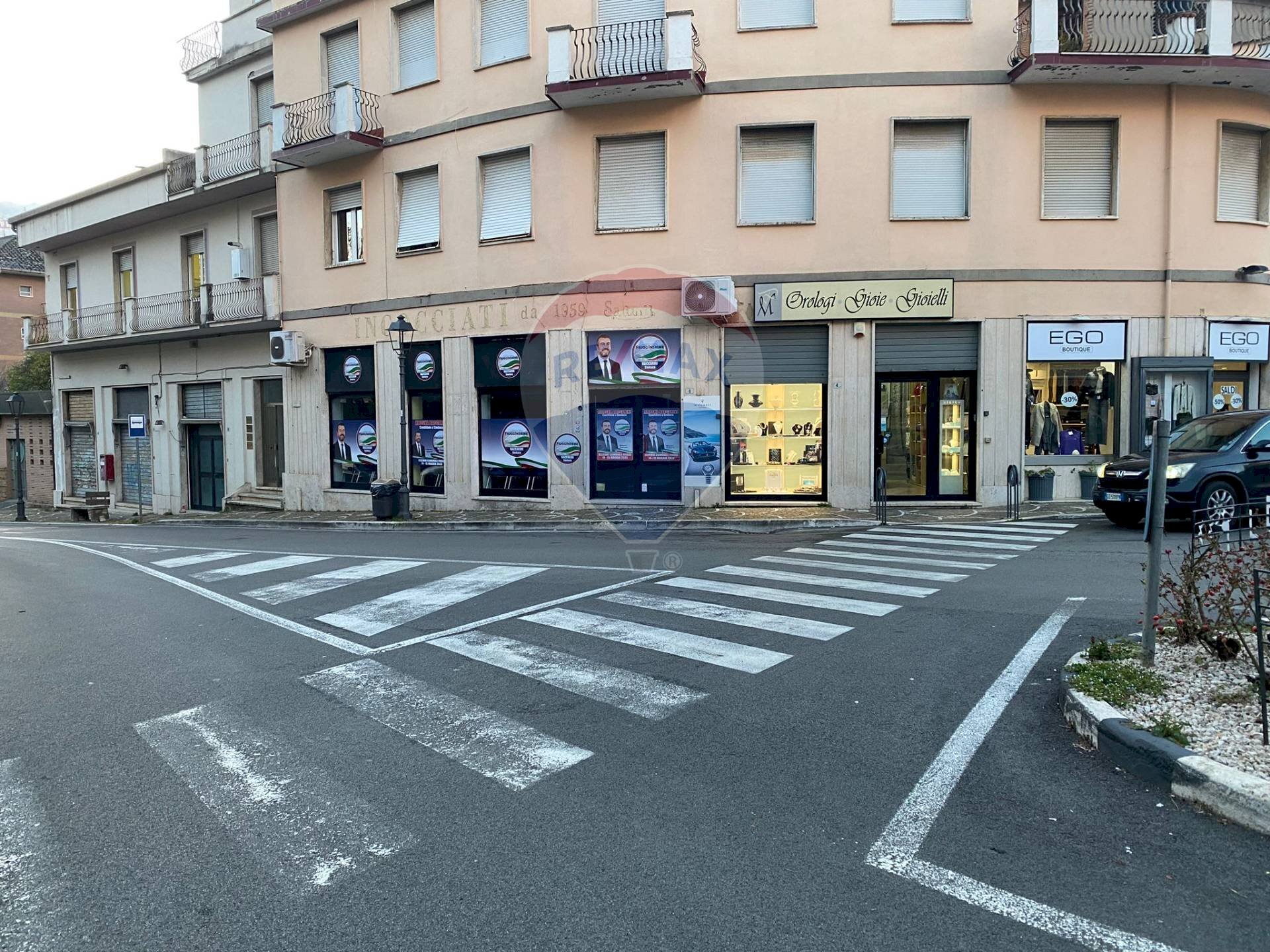 Edificio all\'aperto - Locale Commerciale fonte anticolana
 
8, Fiuggi - foto 2