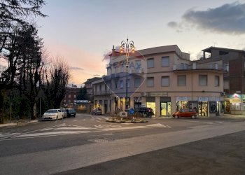 Edificio all\'aperto - Locale Commerciale fonte anticolana
 
8, Fiuggi - foto 9