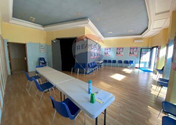 Sala da pranzo - Locale Commerciale fonte anticolana
 
8, Fiuggi - foto 12