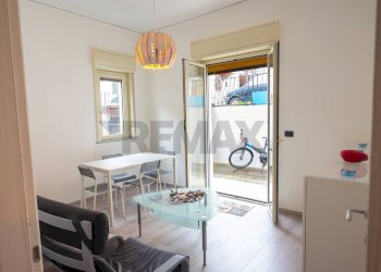 Sala da pranzo - Appartamento Via Fratelli lo schiavo
 
63, Santa Teresa di Riva - foto 6