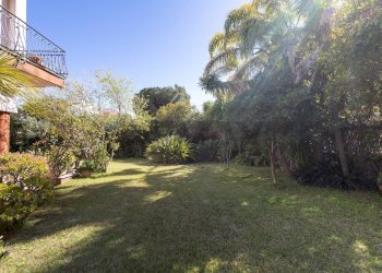 Giardino - Villa Via Alcide de Gasperi
 
21, Sant'Agata Li Battiati - foto 5