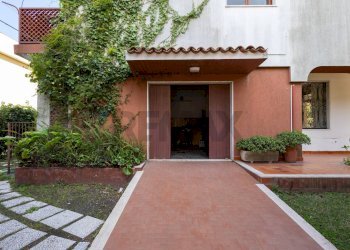 Casa all\'aperto - Villa Via Alcide de Gasperi
 
21, Sant'Agata Li Battiati - foto 10