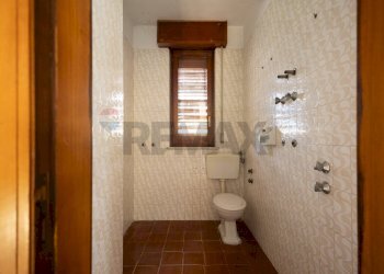 Bagno - Villa Via Alcide de Gasperi
 
21, Sant'Agata Li Battiati - foto 17