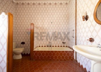 Bagno - Villa Via Alcide de Gasperi
 
21, Sant'Agata Li Battiati - foto 18