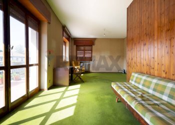 Soggiorno - Villa Via Alcide de Gasperi
 
21, Sant'Agata Li Battiati - foto 37